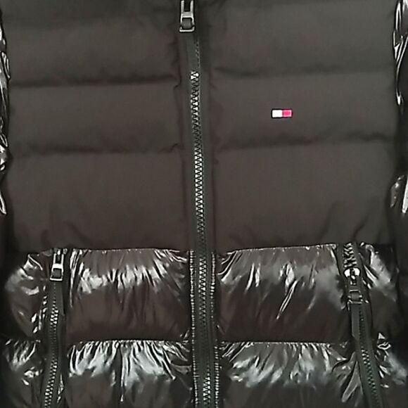 Tommy Hilfiger NWT Men's Black Shine Hooded Puffer Coat. Size Small - Picture 6 of 16